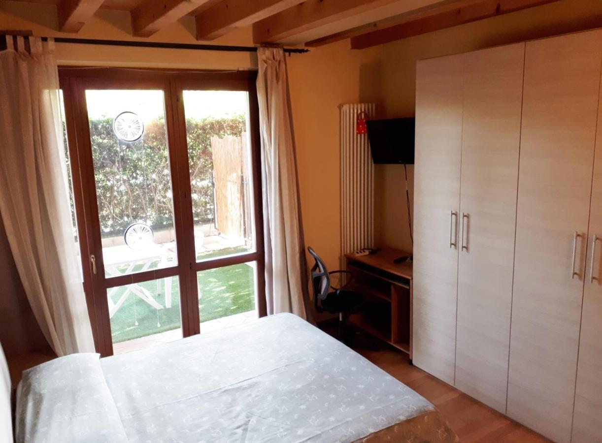 Albergo La Quiete Desenzano del Garda Bagian luar foto